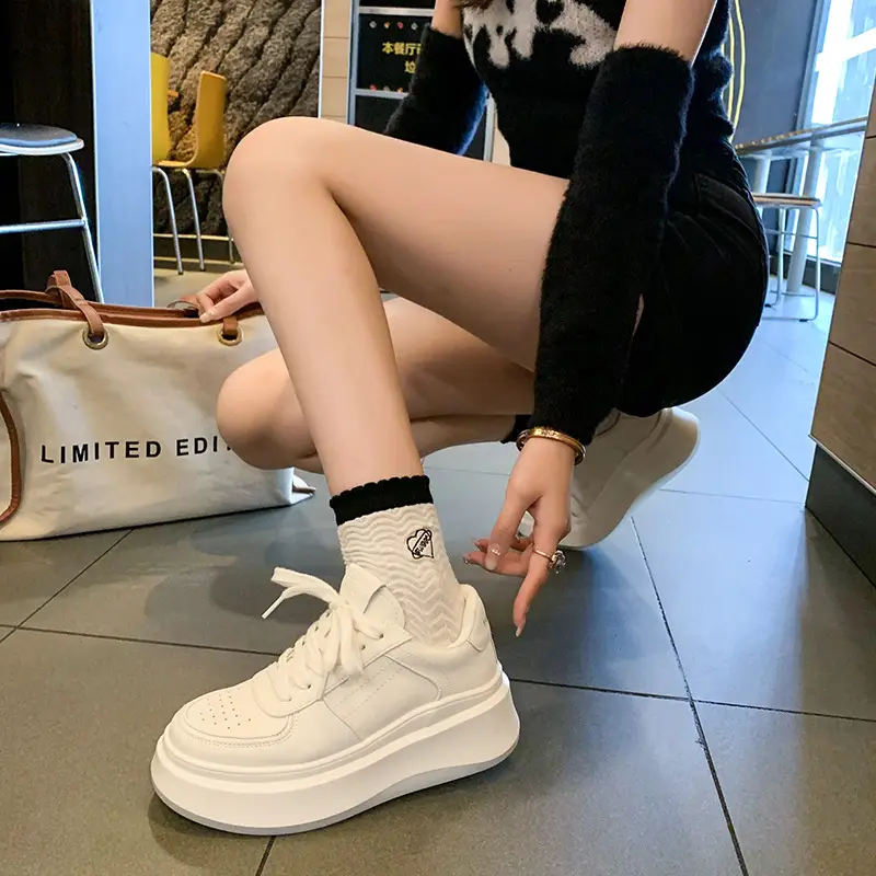 Women White Chunky Platform Skate Shoes Spring Summer 2025 - Image 5