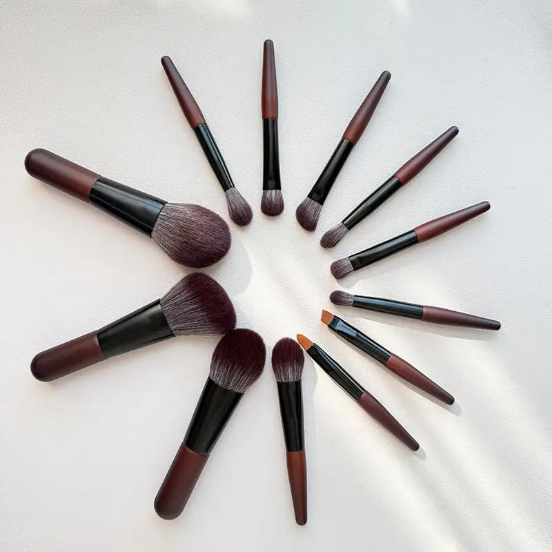 12-Piece Makeup Brush Set for Face & Eye Shadow - Image 11