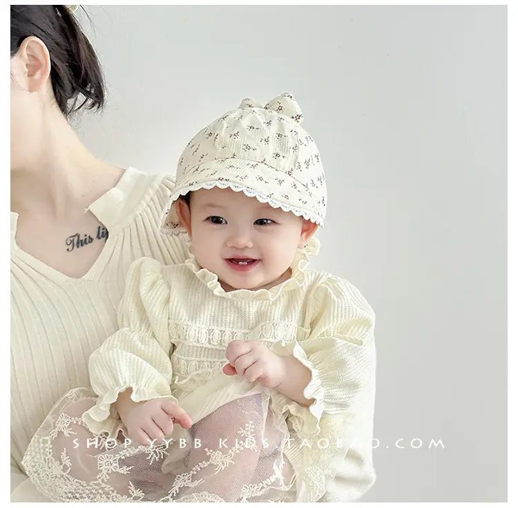 Baby Girl's Creamy Sunshade Hat with Moon Design — feature 1