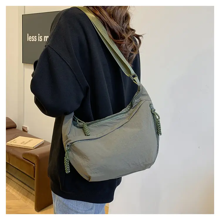 Japanese Style Large Capacity Shoulder Crossbody Bag Women's New All-match Tote Bag Korean Style Underarm Dumpling Bag — feature 16