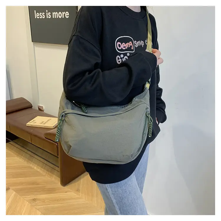 Japanese Style Large Capacity Shoulder Crossbody Bag Women's New All-match Tote Bag Korean Style Underarm Dumpling Bag — feature 17