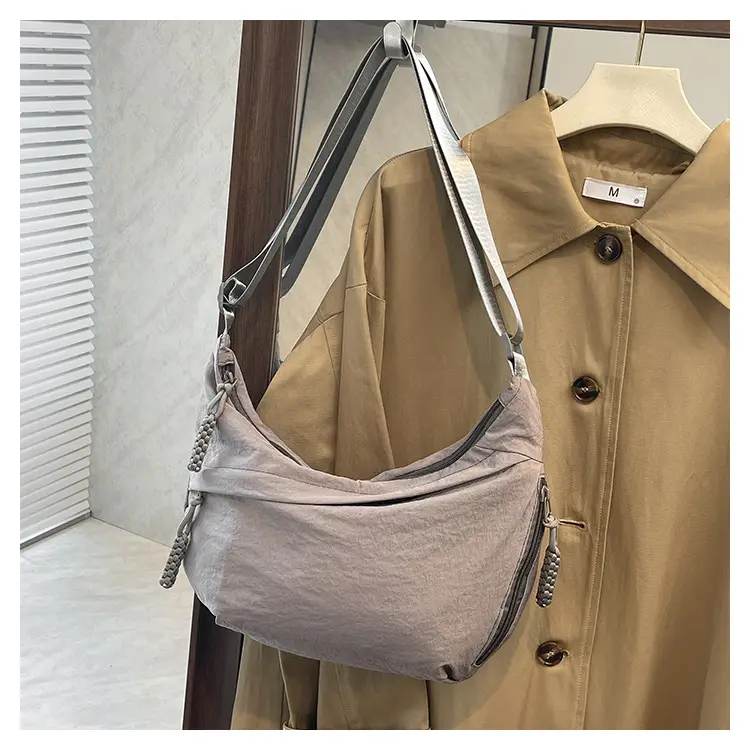 Japanese Style Large Capacity Shoulder Crossbody Bag Women's New All-match Tote Bag Korean Style Underarm Dumpling Bag — feature 19