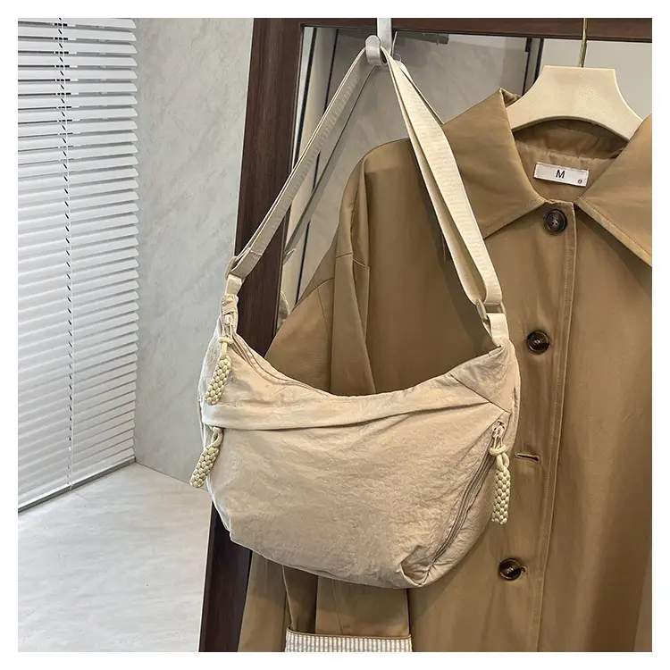 Japanese Style Large Capacity Shoulder Crossbody Bag Women's New All-match Tote Bag Korean Style Underarm Dumpling Bag — feature 20