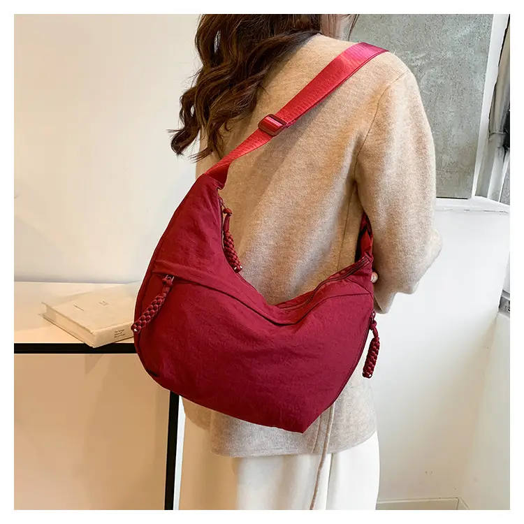 Japanese Style Large Capacity Shoulder Crossbody Bag Women's New All-match Tote Bag Korean Style Underarm Dumpling Bag — feature 6