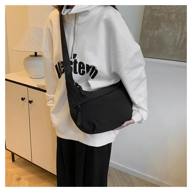 Japanese Style Large Capacity Shoulder Crossbody Bag Women's New All-match Tote Bag Korean Style Underarm Dumpling Bag — feature 9