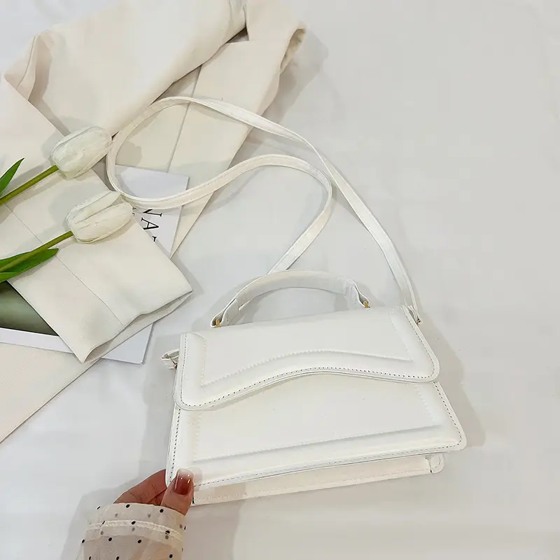 Black Western-style Shoulder Crossbody Bag for Women - Image 4