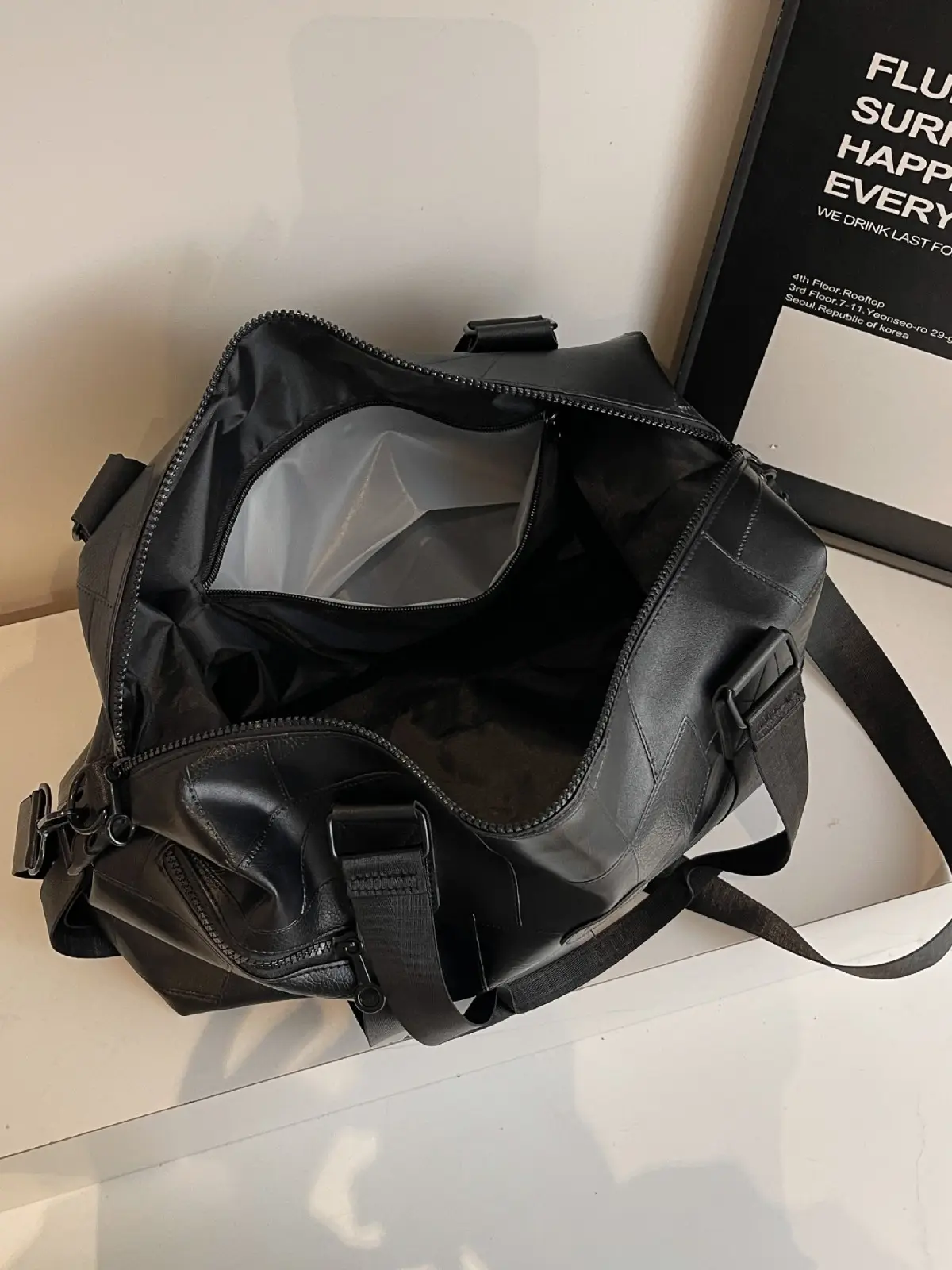 Waterproof Travel Duffel Bag Large Capacity Lightweight Business Travel - Image 8