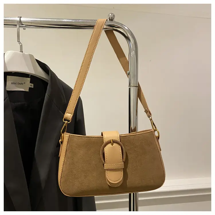 Retro Niche Bag Underarm Shoulder Small Square 2025 — feature 19