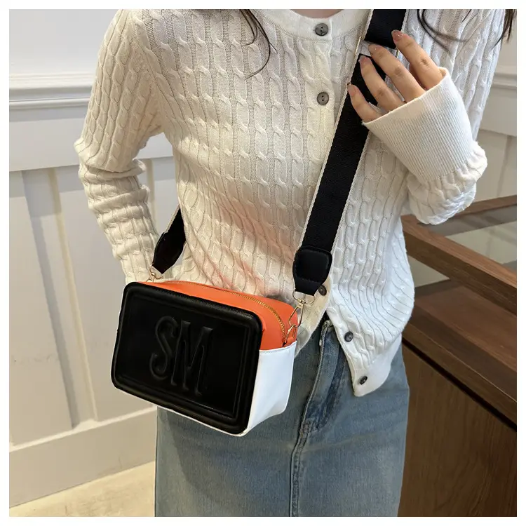 SM Letter Wide Shoulder Crossbody Bag Red White — feature 16
