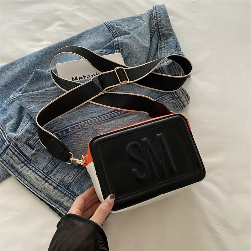 SM Letter Wide Shoulder Crossbody Bag Red White - Image 3