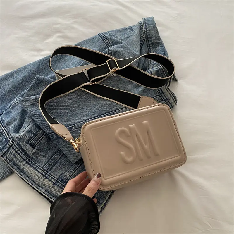 SM Letter Wide Shoulder Crossbody Bag Red White - Image 4