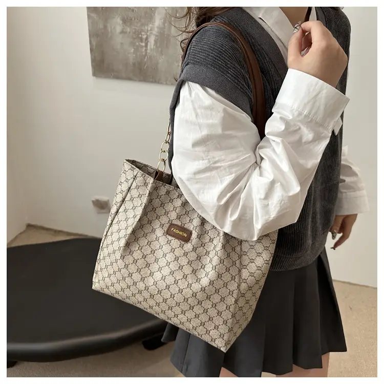 Cross-border Women's PU Leather Shoulder Bag Large Capacity — feature 10