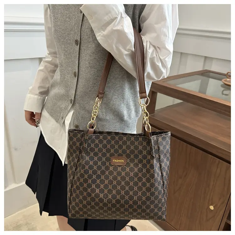 Cross-border Women's PU Leather Shoulder Bag Large Capacity — feature 15