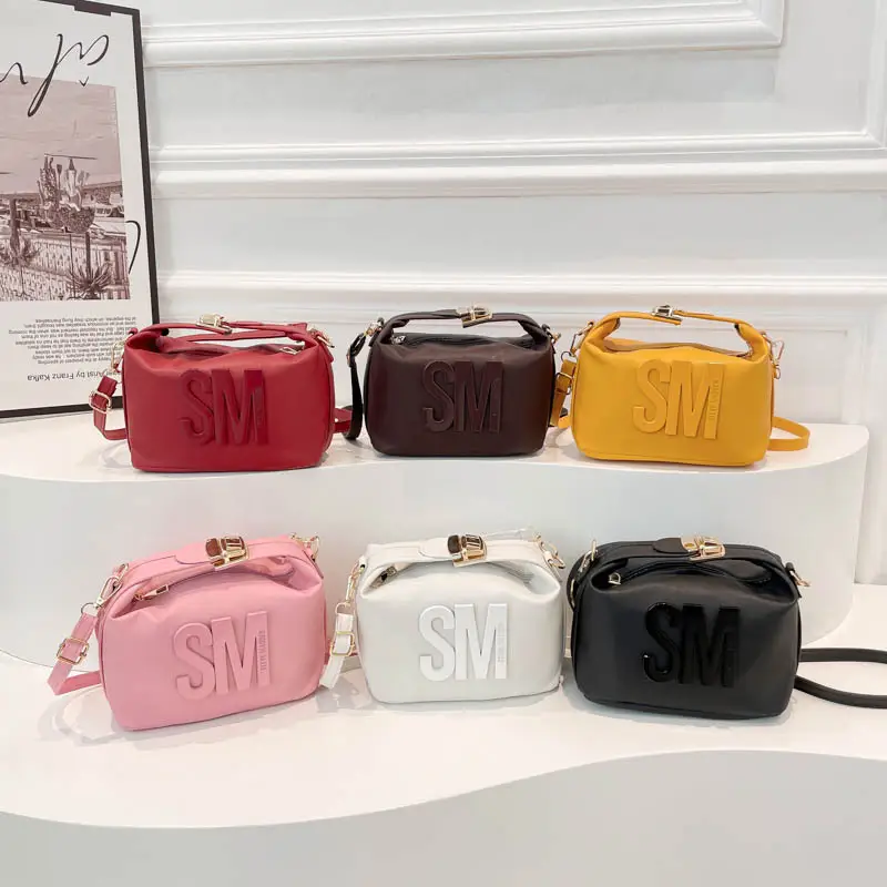 Red Embossed Crossbody Bag with Gold Chain - Image 7