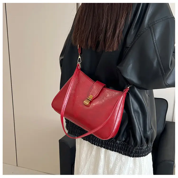 Red French Style Shoulder Bag for Women 2025 — feature 11