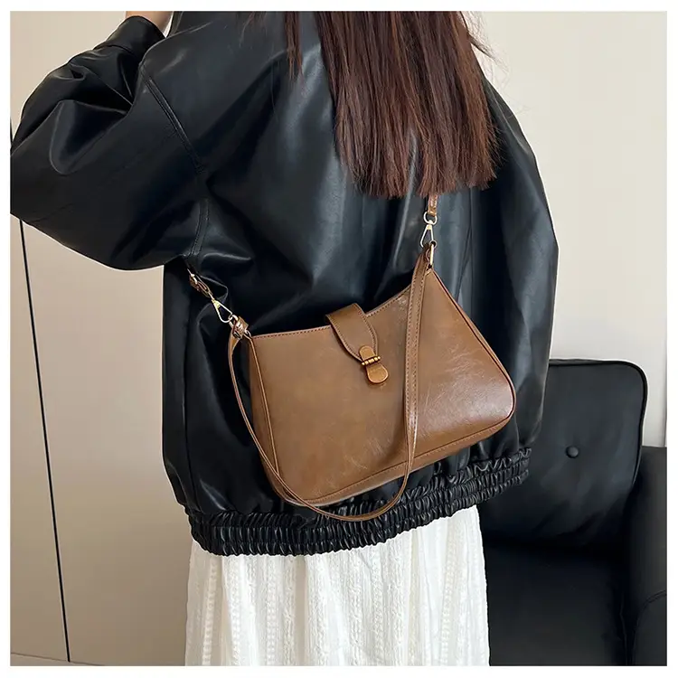 Red French Style Shoulder Bag for Women 2025 — feature 14
