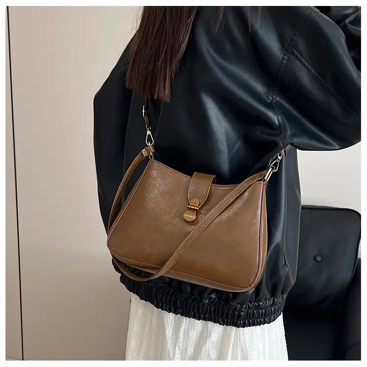 Red French Style Shoulder Bag for Women 2025 — feature 16