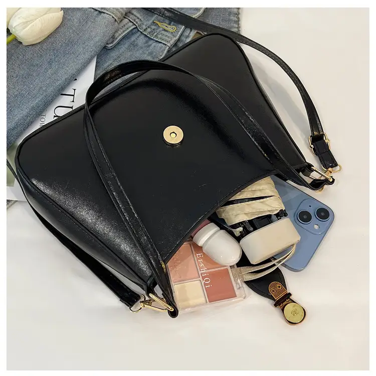 Red French Style Shoulder Bag for Women 2025 — feature 6