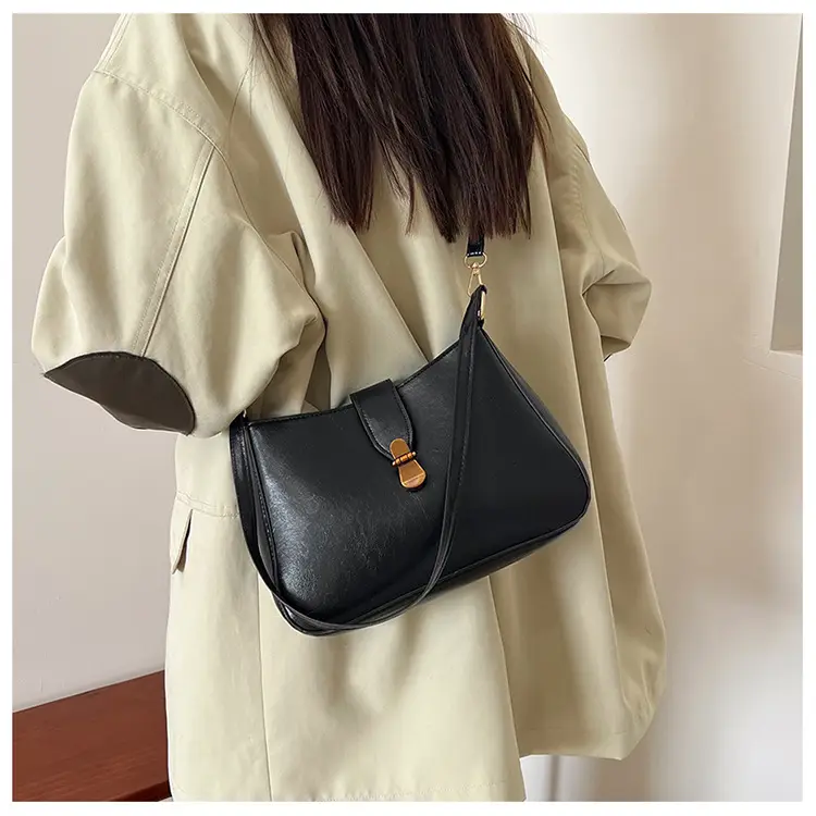 Red French Style Shoulder Bag for Women 2025 — feature 8