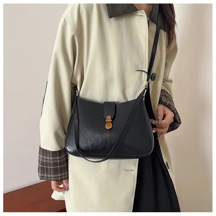 Red French Style Shoulder Bag for Women 2025 — feature 9