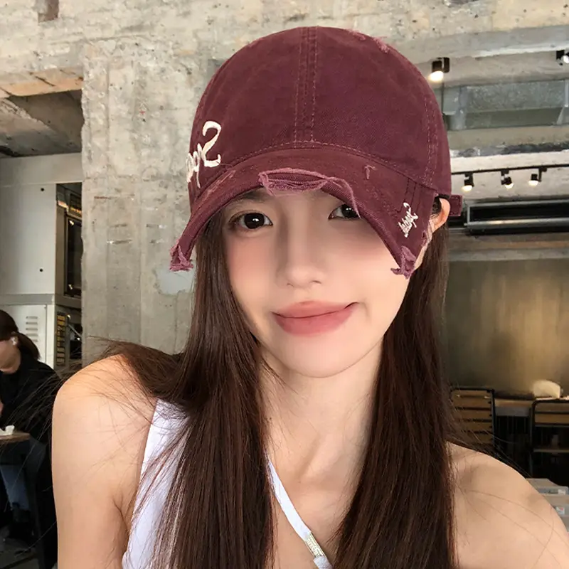 Women's White Cotton Baseball Cap with "Speedy" Embroidery - Image 9