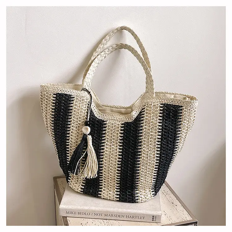 Women Woven Straw Shoulder Bag Spring Summer 2025 — feature 12