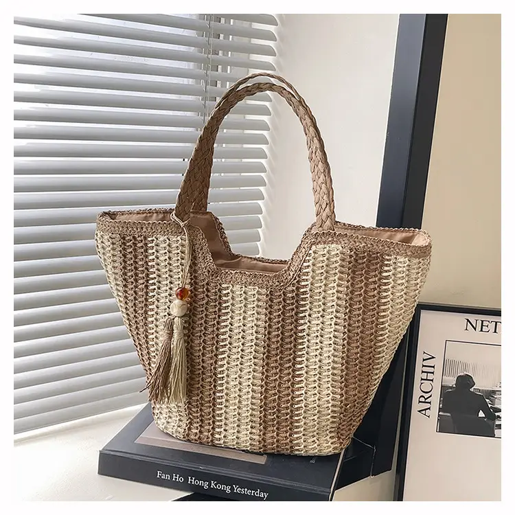 Women Woven Straw Shoulder Bag Spring Summer 2025 — feature 14