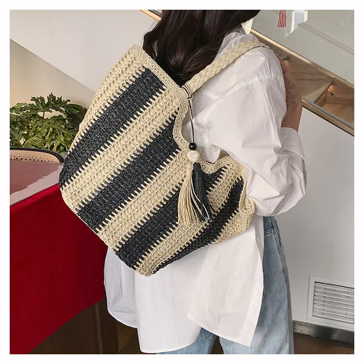 Women Woven Straw Shoulder Bag Spring Summer 2025 — feature 22