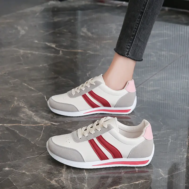 2026 Autumn New Lace-Up Casual Sports Shoes Soft-Soled Running Shoes Versatile Student Shoes Flat Non-Slip Women's Shoes - Image 7