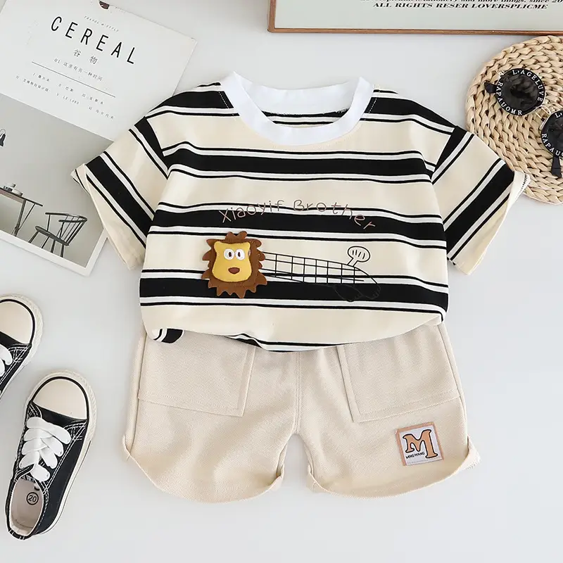 Boys Striped T-Shirt Shorts Set with 3D Lion Design