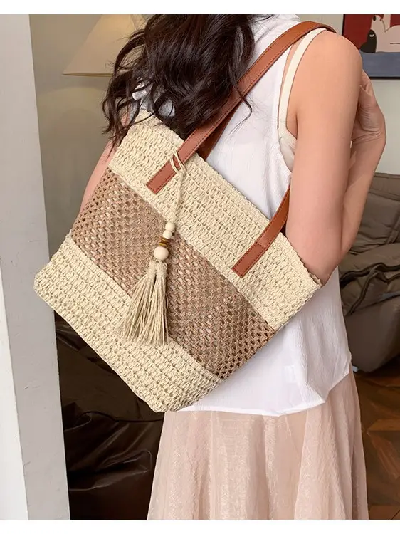 Women's Cross-Coupled Straw Tassel Bag Large Capacity - Image 4