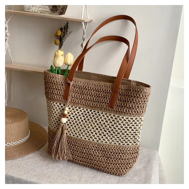Women's Cross-Coupled Straw Tassel Bag Large Capacity - Image 2