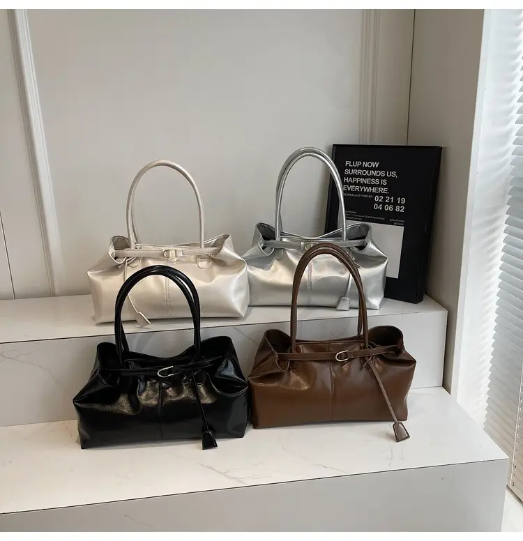 Women Cross-Border Retro Shoulder Bag Large Capacity 2026 — feature 1