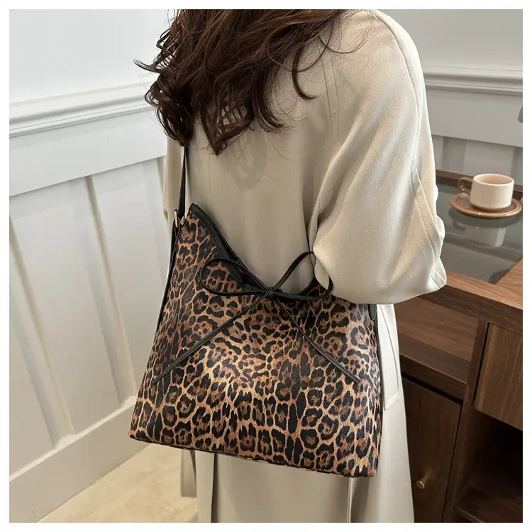 Leopard Print Shoulder Bag for Women Spring 2025 — feature 10