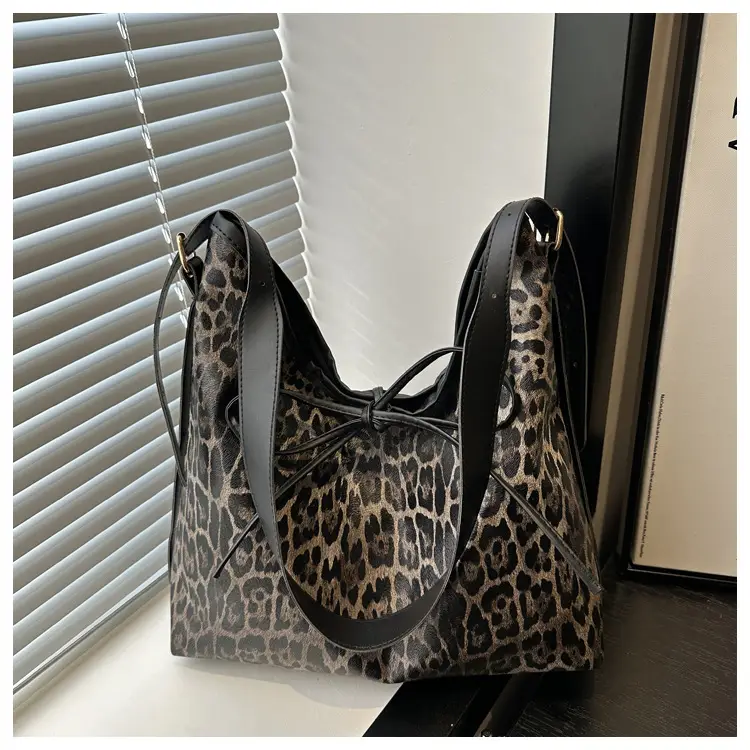 Leopard Print Shoulder Bag for Women Spring 2025 — feature 15