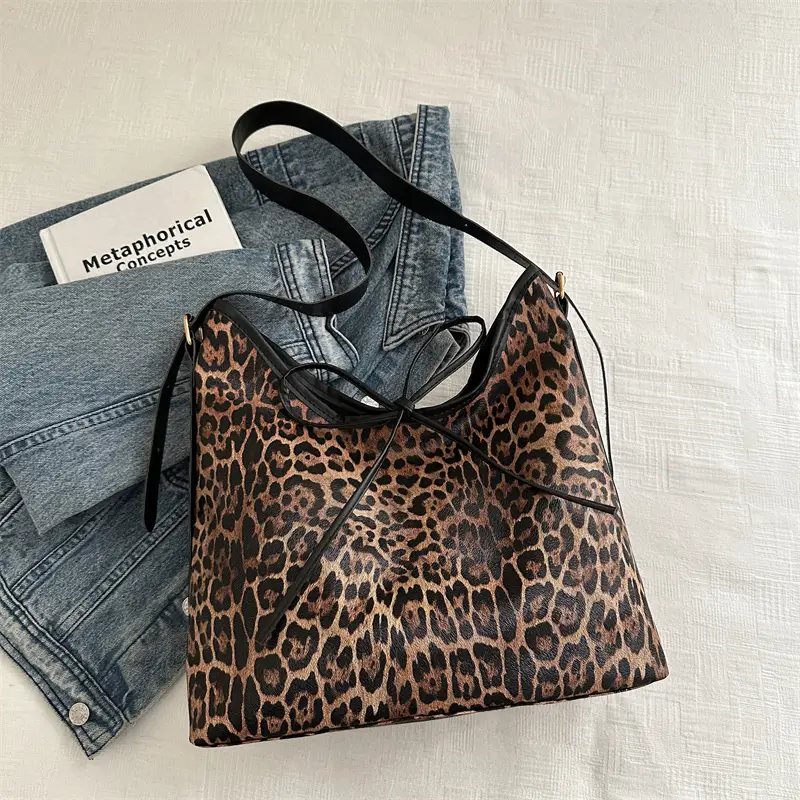 Leopard Print Shoulder Bag for Women Spring 2025 - Image 2