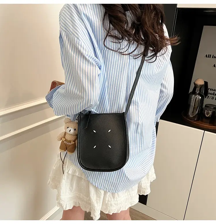 Women's Soft Leather Shoulder Bag with Mobile Phone Holder — feature 15