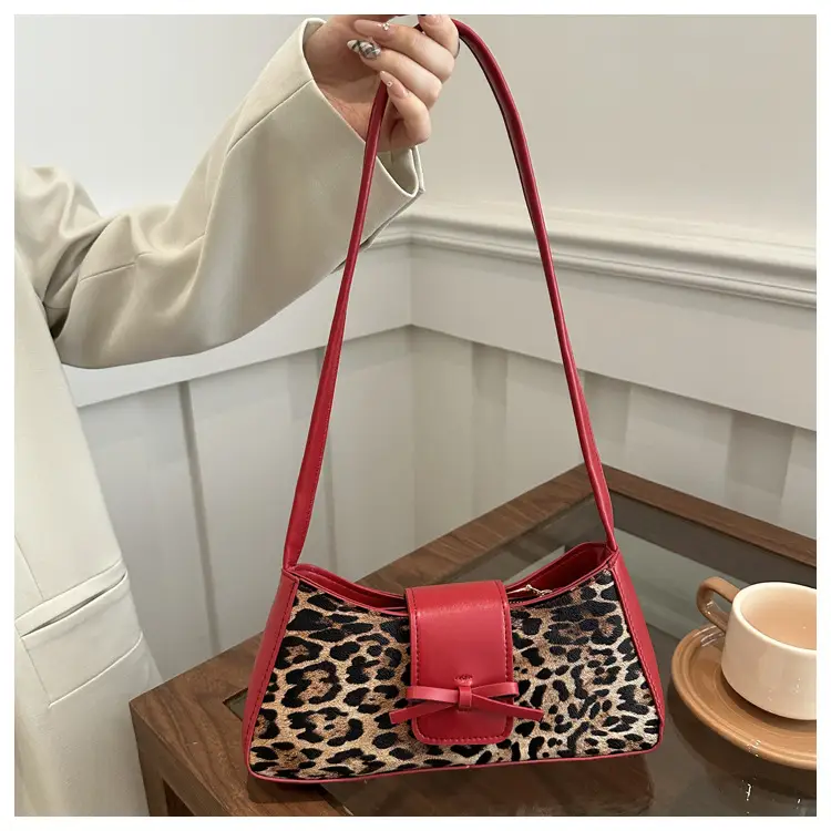 Red Leopard Print Shoulder Bag for Women 2025 — feature 15