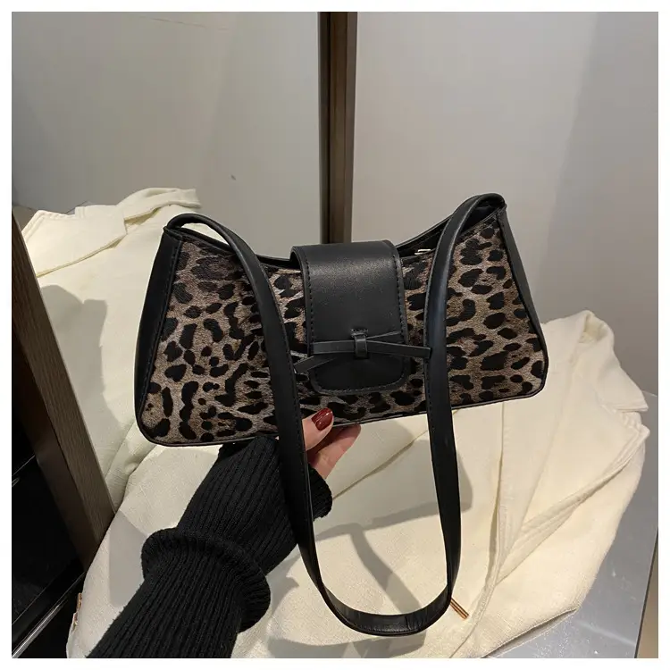 Red Leopard Print Shoulder Bag for Women 2025 — feature 22
