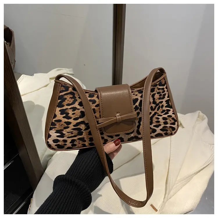 Red Leopard Print Shoulder Bag for Women 2025 — feature 23
