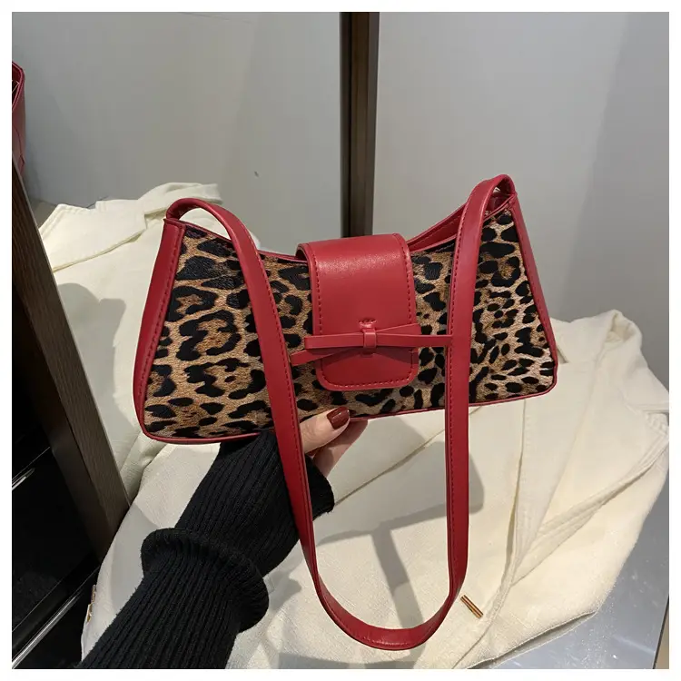 Red Leopard Print Shoulder Bag for Women 2025 — feature 24