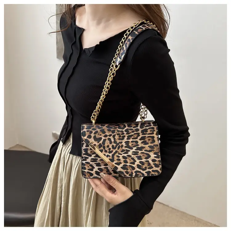 Leopard Print Small Square Chain Crossbody Bag Women 2025 — feature 11