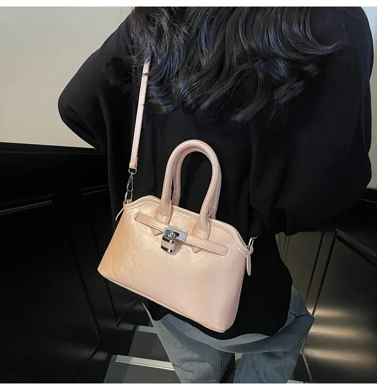 White Crossbody Shoulder Bag for Women Spring Summer 2025 — feature 14