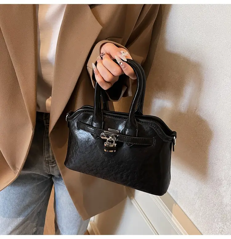 White Crossbody Shoulder Bag for Women Spring Summer 2025 — feature 21