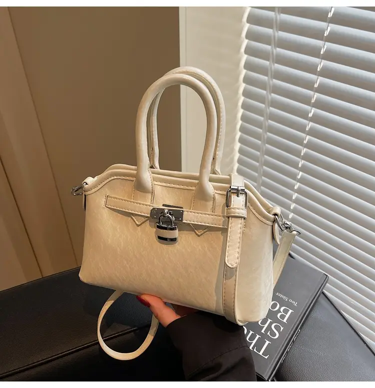 White Crossbody Shoulder Bag for Women Spring Summer 2025 — feature 25
