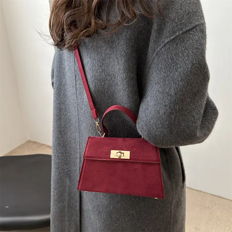 2025 Spring Brown Leather Commuter Lock Bag - Image 6