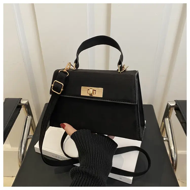 2025 Spring Brown Leather Commuter Lock Bag — feature 13