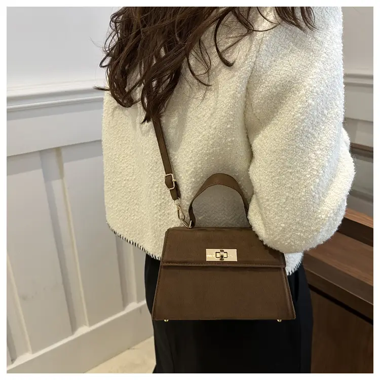 2025 Spring Brown Leather Commuter Lock Bag — feature 21
