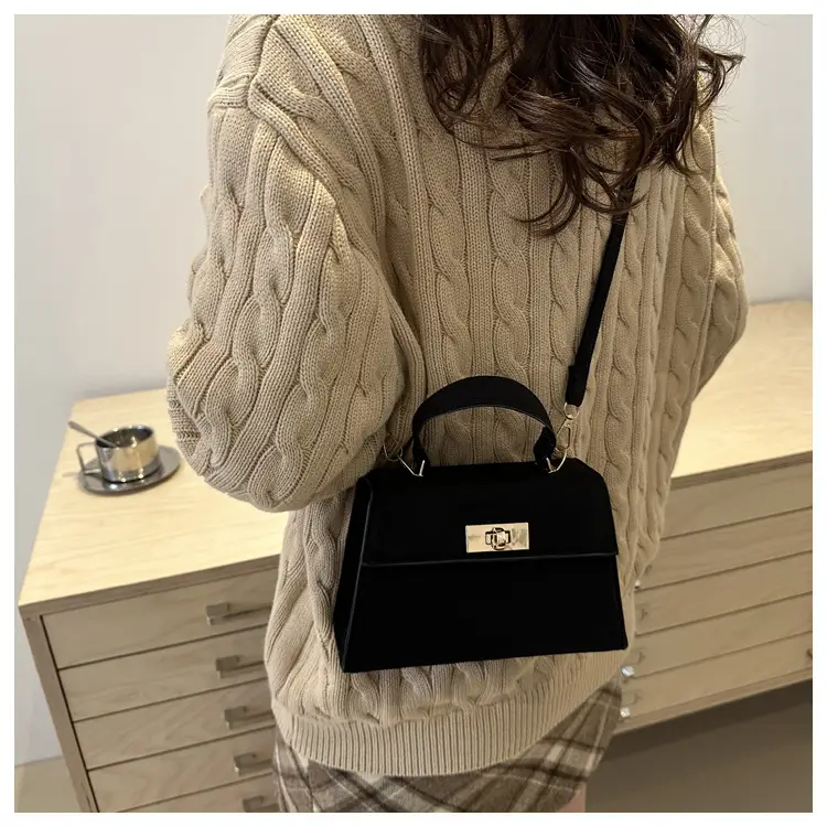 2025 Spring Brown Leather Commuter Lock Bag — feature 23