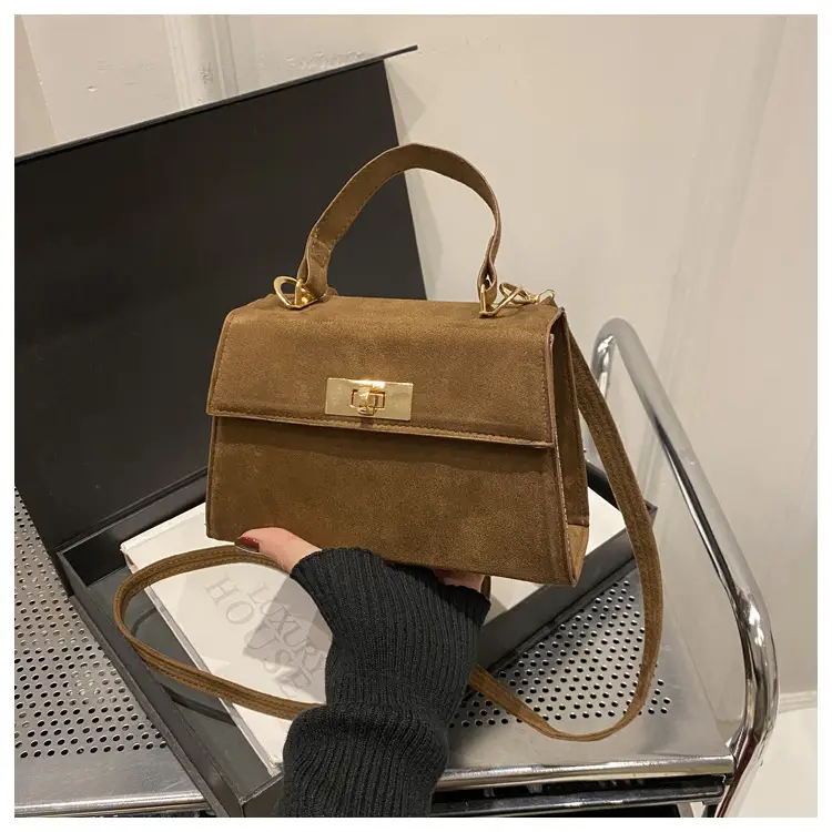 2025 Spring Brown Leather Commuter Lock Bag - Image 3